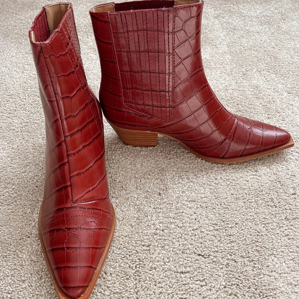SCHUTZ Red Croc-Embossed Leather Ankle Boots